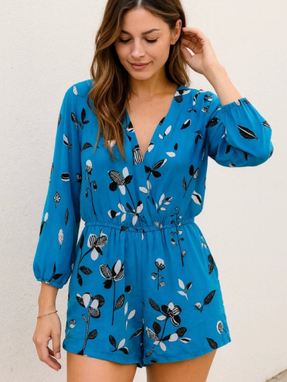 Finn & Grace Women’s Romper Faux Wrap Blue Floral Print Long Sleeve V-Neck Large
